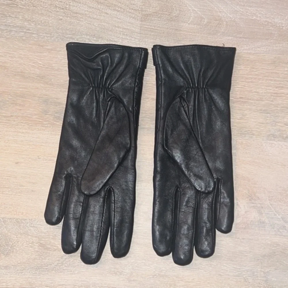 Michael Kors Quilted Hamilton Lock Black 100% Leather‎ Tech Smart Gloves XS